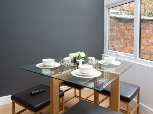 Hostal Townhouse @ 97 Ruskin Road Crewe