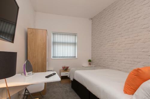 Hostal Townhouse Plus @ 130 West Street Crewe