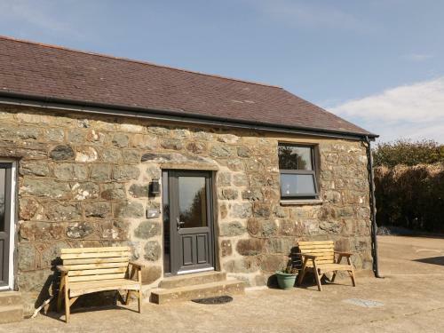 Tyddyn Sianel - Derw