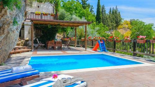 Casa El Tajil Algarinejo By Ruralidays