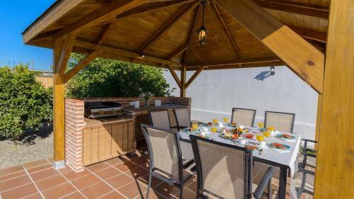 Casa Serrano C�rtama By Ruralidays