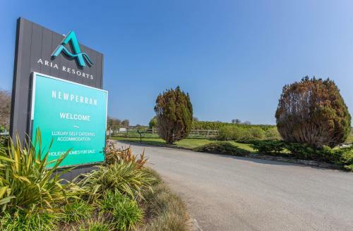 Family Friendly 2 Bedroom - On Great Holiday Park!