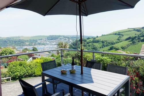 15 Churchfields - Bungalow With Estuary Views And Parking