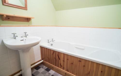 Apartamento Kerrodown Cottage-self Catering For 4 On The Highlands
