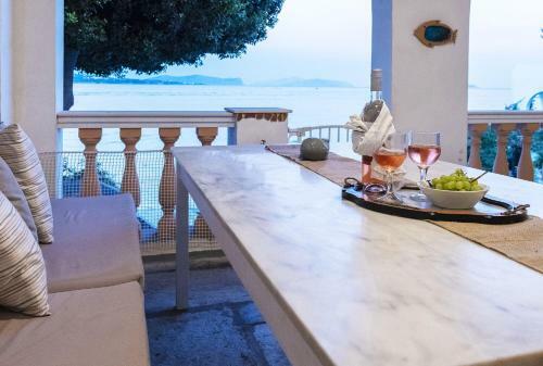 Beachfront Spetses Spectacular Fully Equipped Traditional Villa Familiesgroups