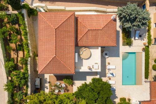 The Great Gatsby 6br Villa Overlooking Spetses Old Town