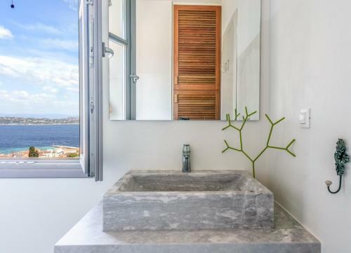 Villa Maison Suisse With Sea View In Spetses Town
