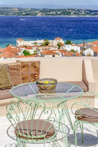 Villa Maison Suisse With Sea View In Spetses Town