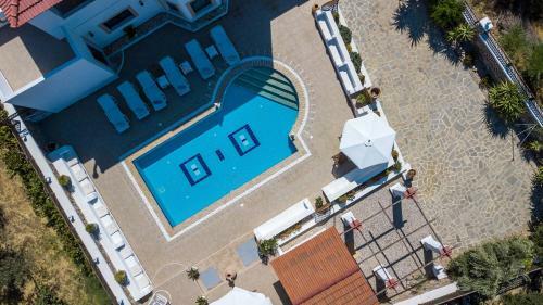 Thymoura Villa