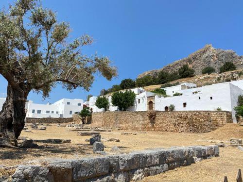 Lindos Serenity Suites
