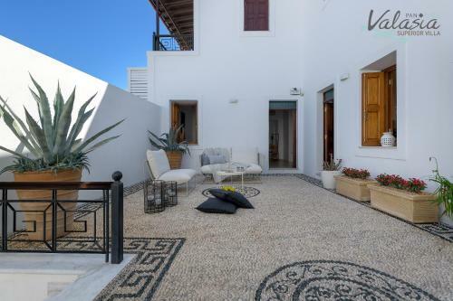 Panthea Valasia Boutique Villa