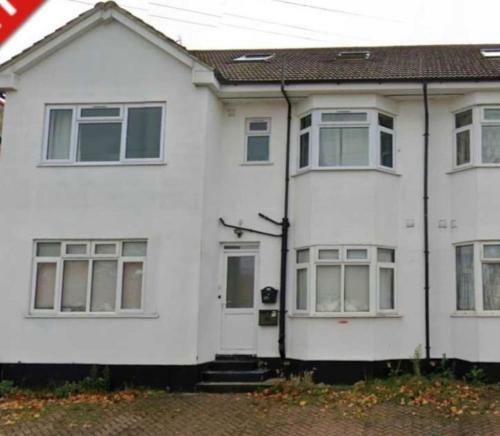 Harrow Cozy Apartment