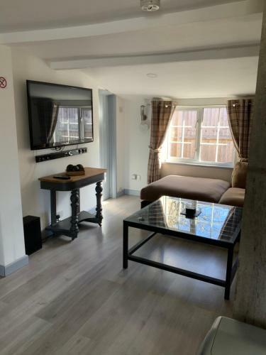 Woodpecker Cottage At Frog Trotters Cottages