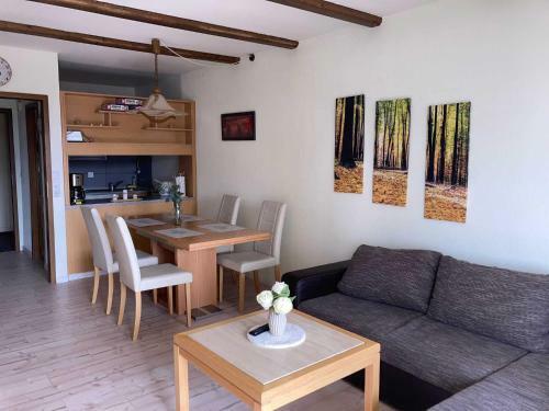 Apartment 457