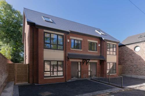 Ideal Home At Moseley Gardens In Fallowfield