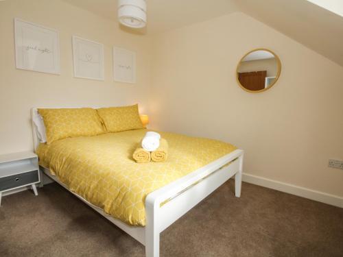 16 Cefn Cwmwd Cottages