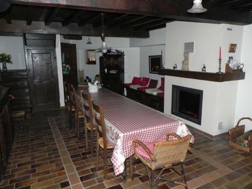 Hostal Ferme Des Entremains