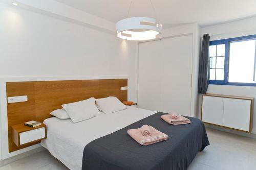 Luxury Apartment El Pueblo Famara