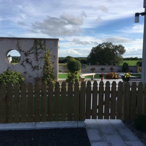 Bed & Breakfast Arvalee Retreat With Outdoor Hottub