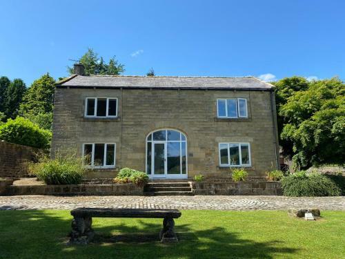 Delightful Stone Barn, With Superb Views, Ramsgill