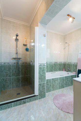 Spacious 3-bedroom Villa With Private Pool In Benigembla, Spain.