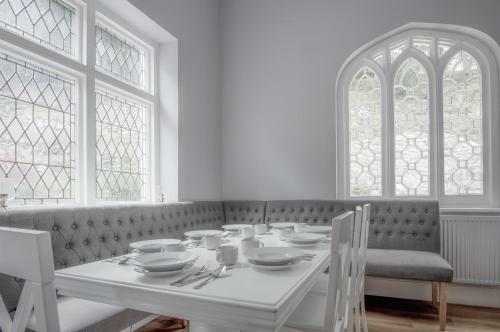 Penally Manor - Luxurious Manor House - Tenby