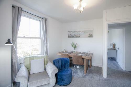 Post Office House - 3 Bedroom Apartment - Reynoldston