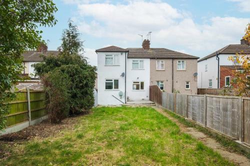 Apartamento Attractive And Spacious 3 Bed House In Grays Lakeside