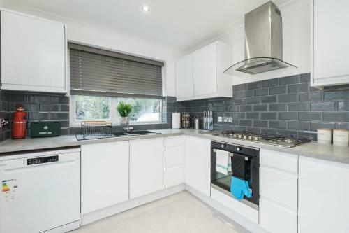 Apartamento Attractive And Spacious 3 Bed House In Grays Lakeside