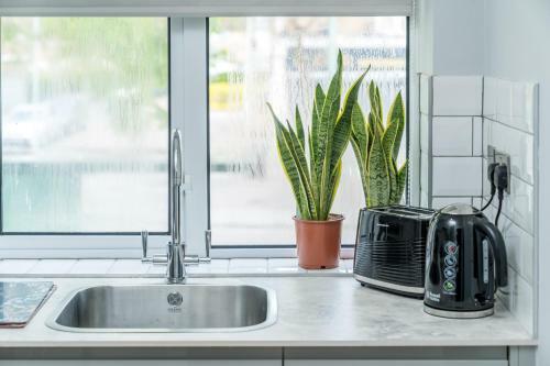 Skyline Serviced Apartments - Flat B Rockingham Way