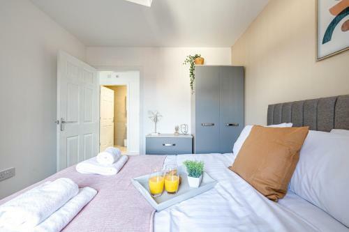 Modern & Refurbished 2/bed Apartment In Stockport