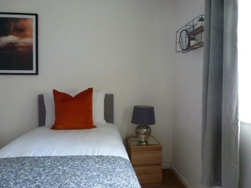 Sun Gardens Luxe 2 Bed 2 Bath Apartment