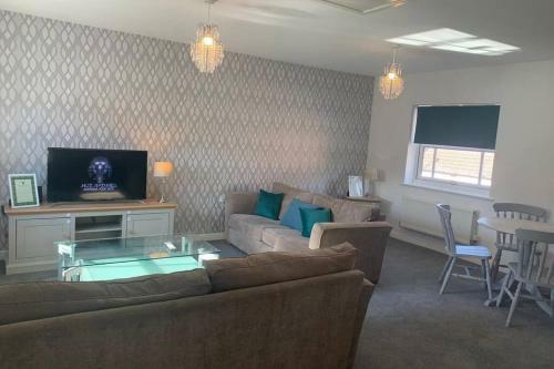 Silver Stag, Large 2 Bedroom Apartment With Designated Parking