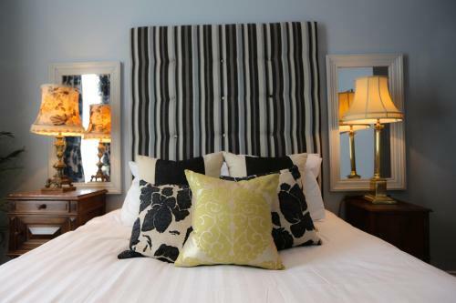 Hotel The Crown And Sceptre