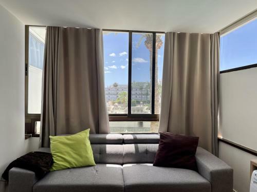 Bonito Apartamento Con Piscina En Playa Del Ingles