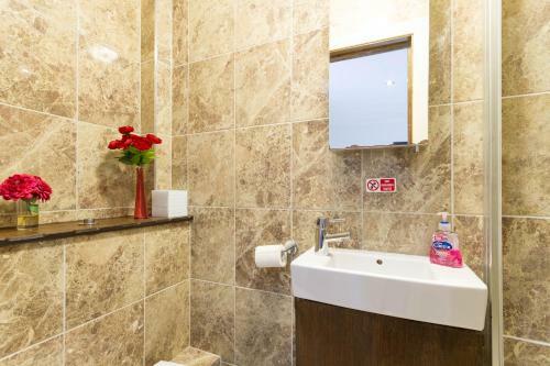 Brick Lane Hotel