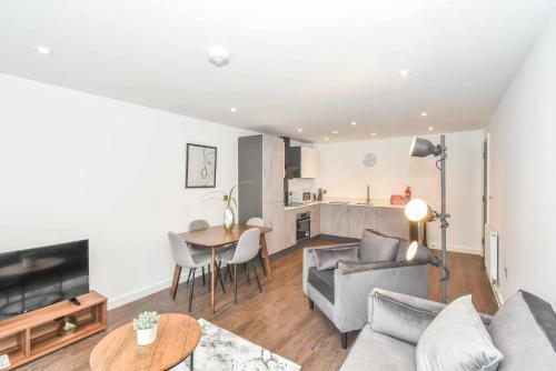 10 Icona A City Centre Apartment