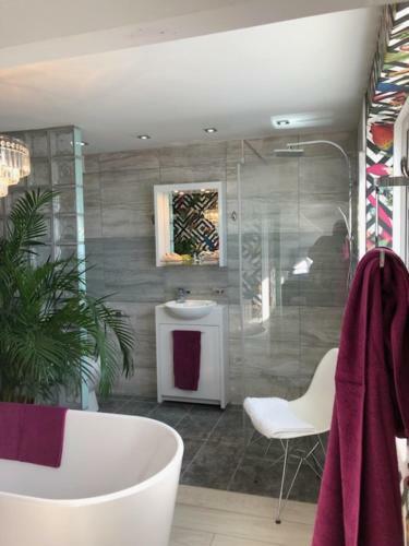 Edgecliff Boutique B&B