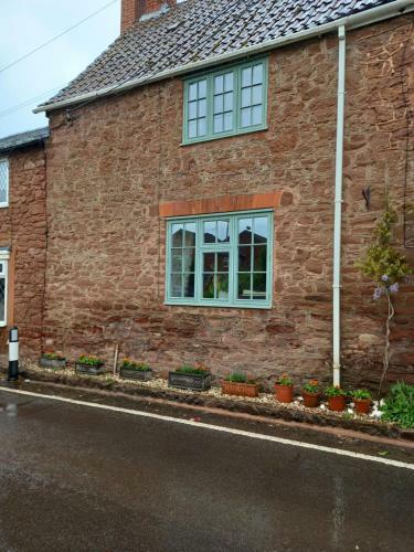 Quaint, Rustic Cottage, Bishops Lydeard
