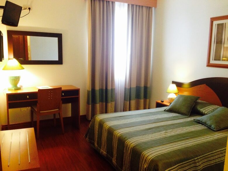 Hostal Hotel Vale Verde