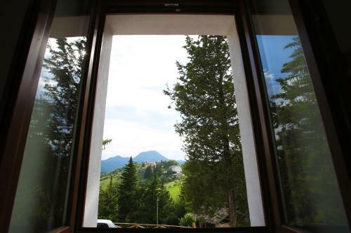 Hostal Colle Sul Lago