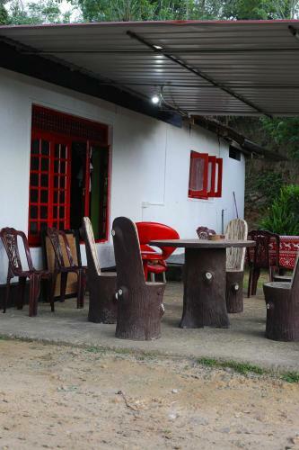 Home Hostel Ella