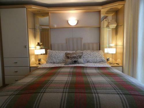 Crossbill Chalet