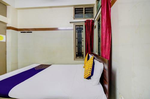 Hotel Spot On 75643 Golden Guest House