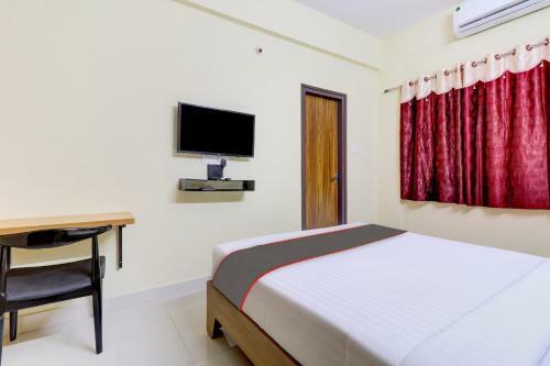 Collection O 83969 Hotel Golden Grand Inn