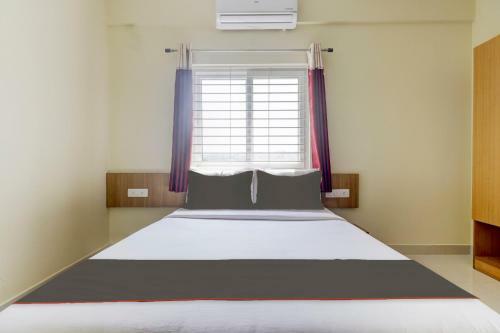 Collection O 83969 Hotel Golden Grand Inn