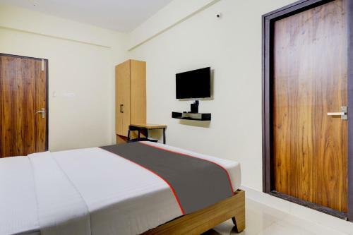 Collection O 83969 Hotel Golden Grand Inn