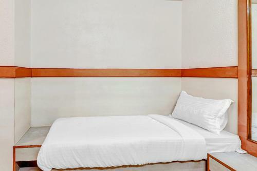 Hotel Collection O 84605 Srk Diamond Inn