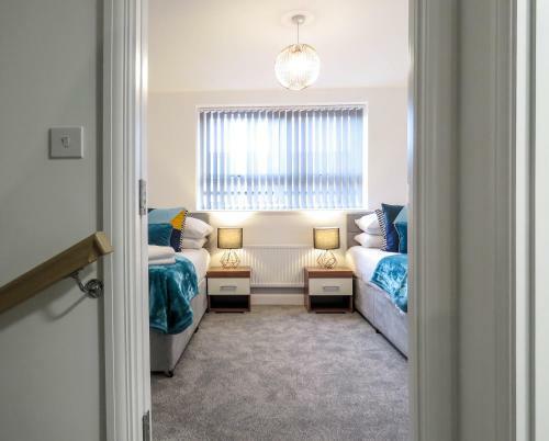 Tudors Esuites 5 Bed House
