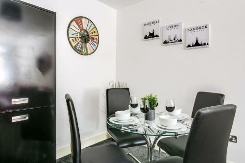 Crescent Luxury Apartment - Central Birmingham